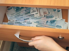 Главный бухгалтер школы лишила учителей премии на 300 тысяч рублей в Ставропольском крае