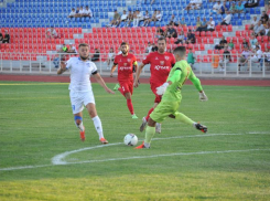 «Кубань Холдинг» уходит в футбольный отрыв, «Машук-КМВ» сохраняет пятиочковый перевес