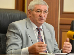 Ставрополь проводил мэра в последний путь дождем и несмолкающими аплодисментами 