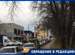 Огромная ежедневная пробка на Чапаевке продолжила терзать автомобилистов 