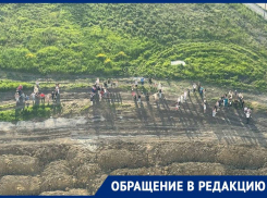 Жители юга Ставрополя устроили необычный перфоманс, чтобы заставить чиновников построить обещанную школу 