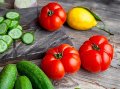 Летний салат теперь обойдется дешевле: какие продукты изменились в цене за прошедшую неделю на Ставрополье