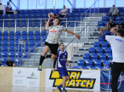 «Не хватает людей, появляется усталость»: ставропольские гандболисты отдали победу уфимцам