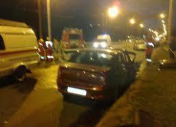 "Мерседес" столкнулся с "КамАЗом" на выезде из Ставрополя