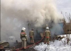 Пьяного сторожа вынесли из горящего вагончика в Ставрополе