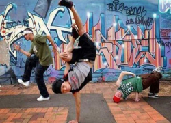 Мастера хип-хопа и паппинга из Ставропольского края покорили танцполы на родине Гамлета