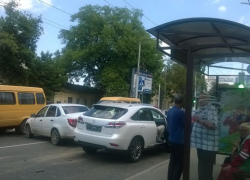 ДТП в Ставрополе с участием 4 машин образовало огромную пробку