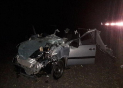 Водитель «Гранты» с супругой попали в больницу после серьезного ДТП с коровой под Ставрополем