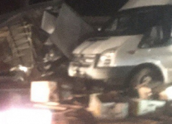 Смертельная авария с участием большегруза и маршрутки произошла рядом с Минеральными водами, - очевидцы 