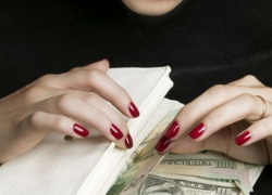 Юрисконсульт пятигорского "Газпром межрегионгаз Ставрополь" вымогала взятку за списание долгов абоненту