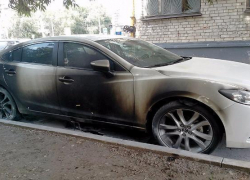 Японская иномарка сгорела возле Олимпийского комплекса Кисловодска