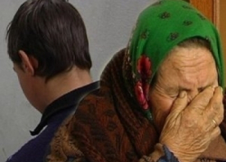 Внук на каникулах украл у бабушки все сбережения