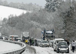 Трассу на Грузию перекрыли из-за снегопада: Госавтоинспекция Ставрополья 