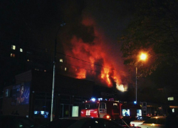 Крыша кафе "Эгоист" загорелась в Ессентуках