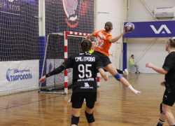 Дерби осталось за гостьями: гандболистки «Ставрополья» потерпели два домашних поражения 