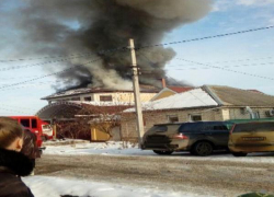 Недостроенный особняк загорелся в Минеральных Водах