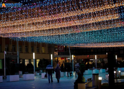 А елочка вам нравится? Ставропольские чиновники закупают украшения к Новому году