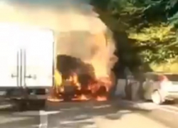 Автобус с пассажирами загорелся на маршруте Ставрополь – Адлер 