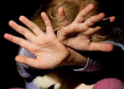 В Ипатово педофил совращал 2-летнюю девочку