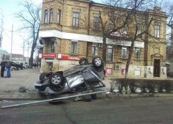 В Пятигорске перевернулась иномарка