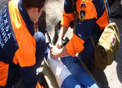 Мужчина поломал обе ноги при падении со скалы в Кисловодске