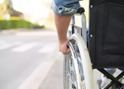 Инвалид попал под колеса отечественного автомобиля в Ставрополе