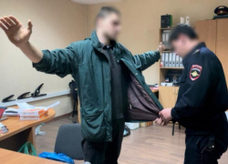 Жителя Кисловодска осудили на 5 лет за поджог буквы «V» и участие в экстремистской организации 