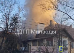Пожар в двухэтажном доме случился 20 декабря в Минеральных Водах: есть пострадавший