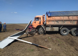 В тройном ДТП с грузовиком на Ставрополье погибли четыре человека