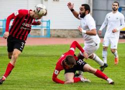 «Проиграли, но к ребятам претензий нет» — футболисты «Машука-КМВ» в Пятигорске уступили таганрожцам 