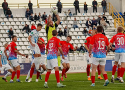 Пятигорский «Машук-КМВ» во время зимнего перерыва покинули футбольные лидеры 