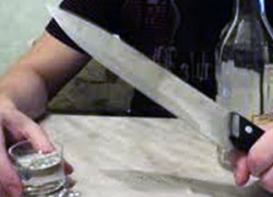 32-летний мужчина нанес своей знакомой 33 ножевых ранения