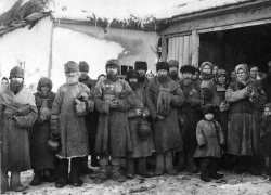 Ставропольцы дарили конфеты и цветы военнопленным в Первую мировую