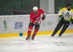 Плей-офф набирает обороты: в ставропольской Ночной хоккейной лиге пришло время полуфиналов