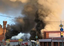 В Светлограде сегодня утром загорелся рынок