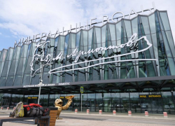 Авиакомпания «Азимут» требует 3 миллиона рублей от аэропорта Минеральных Вод