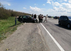 Водитель и два пассажира вылетели через окна: серьезное ДТП произошло на въезде в Невинномысск 