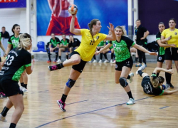 Юные ставропольские гандболистки удачно съездили на гастроли в Адыгею 