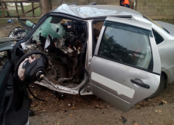 Серьезное ДТП между не поделившими дорогу  «Грантами» произошло на Ставрополье, - есть пострадавшие 