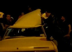 Спасатели в МинВодах достали из авто искалеченного пассажира