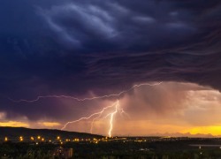 МЧС: на Ставрополье объявлено штормовое предупреждение