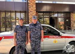 Напавшего на ребенка неадекватного мужчину задержали сотрудники Росгвардии в Железноводске