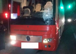 Под колёсами рейсового автобуса на Ставрополье погиб пешеход