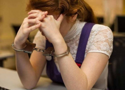 Ставропольчанка два дня воровала ценности подруги из «тайных» мест