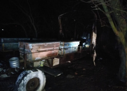 На ставропольской пасеке нашли тело 54-летнего мужчины в сгоревшем вагончике