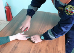 Снять кольцо с опухшего пальца 12-летней девочки помогли спасатели Ставрополья