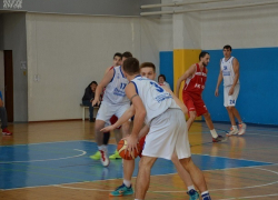 Гандболисты из клуба "Динамо-Виктор" победно завершили сезон в Тобольске