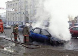 Возгорание иномарки произошло на перекрестке Ставрополя