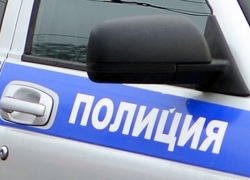 Полицейский протаранил автомобиль и травмировал водителя