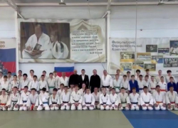 Зампред правительства Ставрополья Иван Нифонтов посетил новую школу в Михайловске